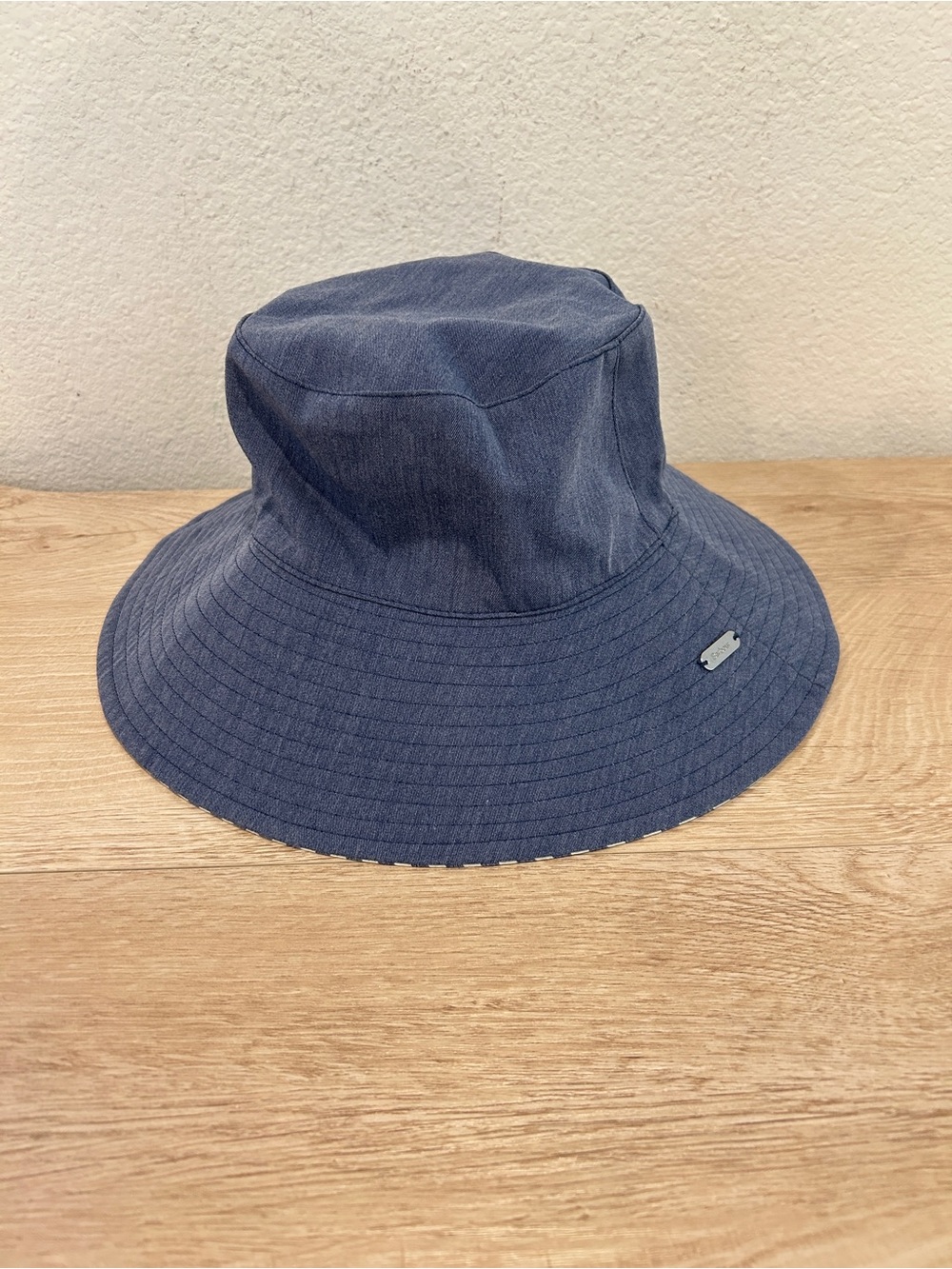 NWT Barbour Women Fleur Reversible Bucket Hat, Size M, $65 Retail
